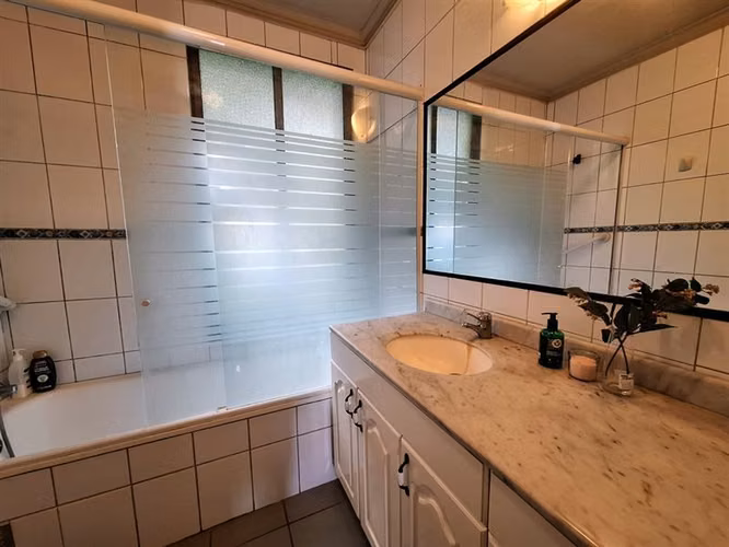 Casa en venta de 4 dorm. en Malloa