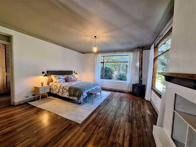 Casa en venta de 4 dorm. en Malloa