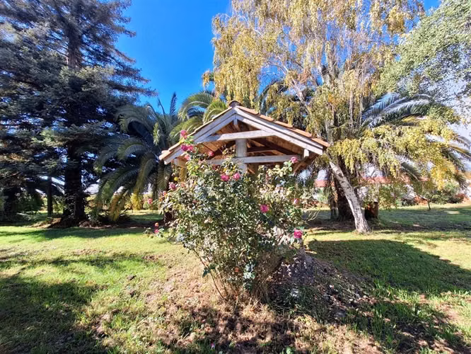 Casa en venta de 4 dorm. en Malloa