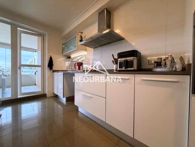 VENTA ESPECTACULAR DEPARTAMENTO 3 DORMITORIOS EN REÑACA