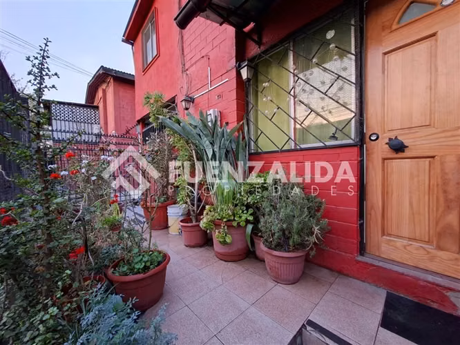 Casa en venta de 5 dorm. en Pudahuel