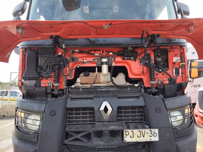 Camion Renault modelo K460 GRUA HIDROLAVADOR