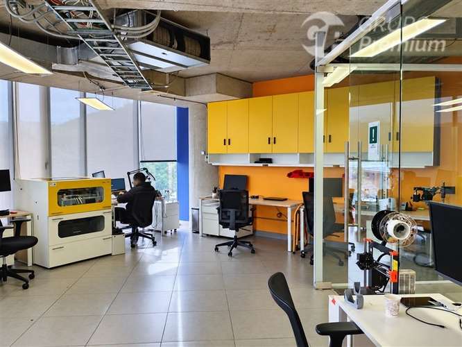Venta oficina arrendada Los Dominicos Las Condes - Imagen 4