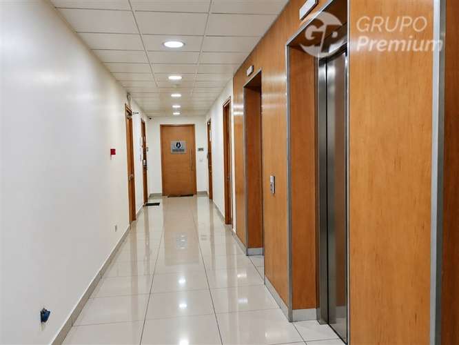 Venta oficina arrendada Los Dominicos Las Condes - Imagen 9