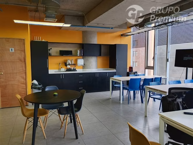 Oficina en arriendo | Amplia planta libre | Los Dominicos