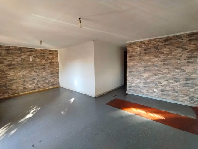 Arriendo Amplia casa Villa Siempre Unidos