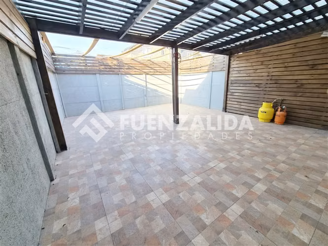 Casa en arriendo de 3 dorm. en Buín