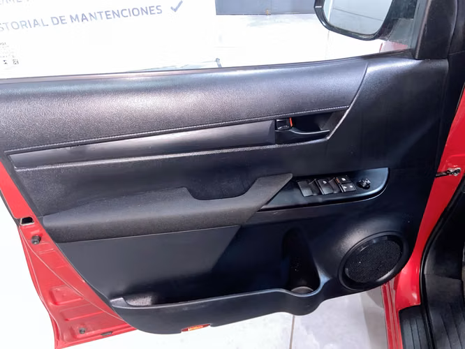 HILUX DX 4X2 PTJB74-SANTIAGO