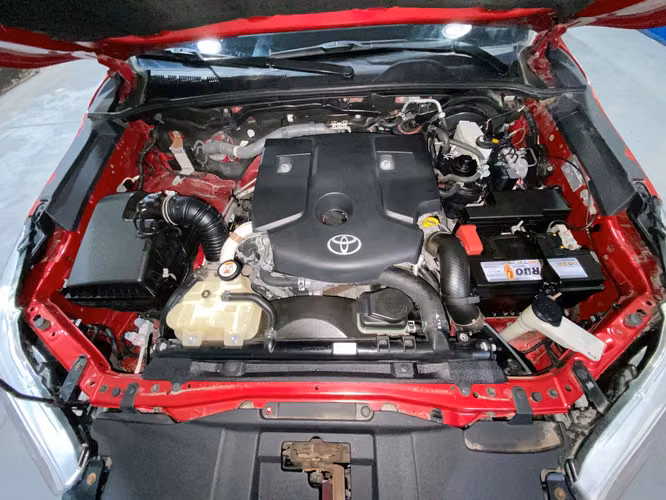 HILUX DX 4X2 PTJB74-SANTIAGO