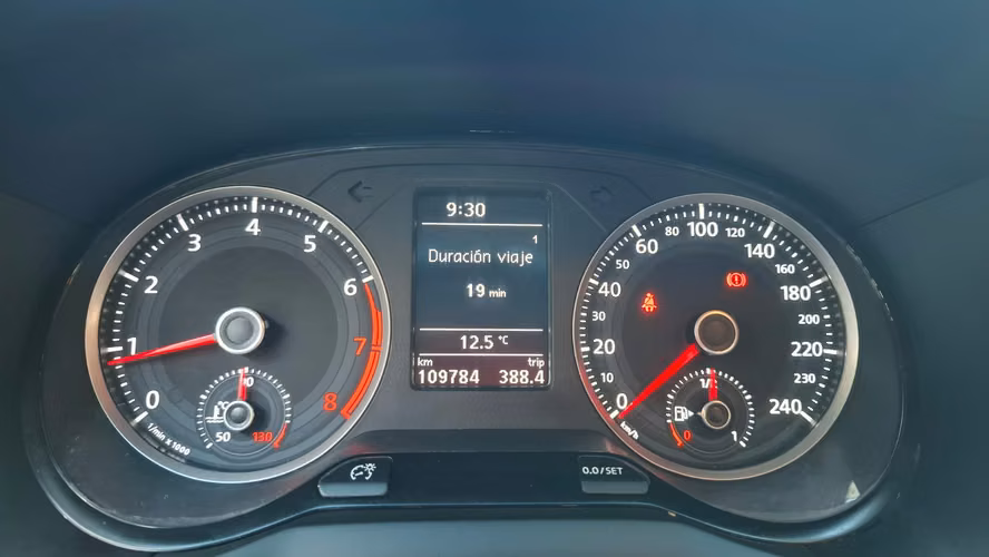 VOLKSWAGEN  VOYAGE HIGHLINE 1.6 MT 2022