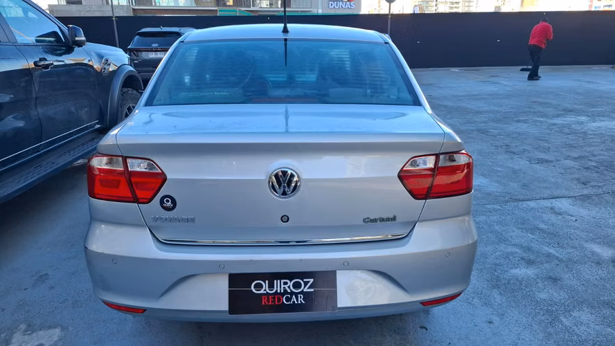 VOLKSWAGEN  VOYAGE HIGHLINE 1.6 MT 2022