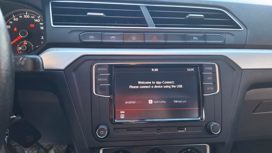 VOLKSWAGEN  VOYAGE HIGHLINE 1.6 MT 2022