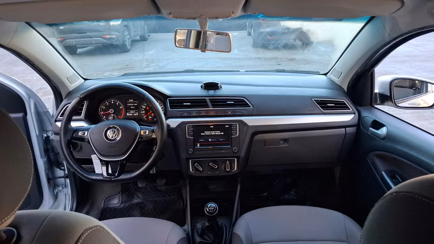 VOLKSWAGEN  VOYAGE HIGHLINE 1.6 MT 2022