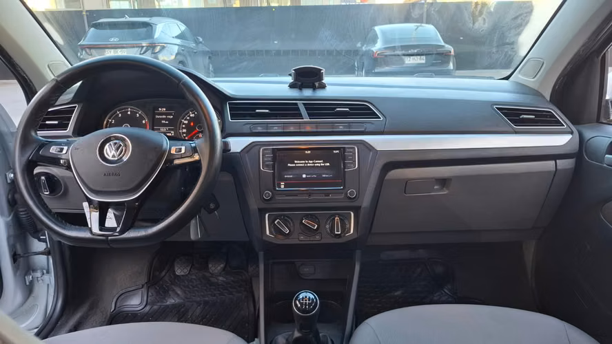 VOLKSWAGEN  VOYAGE HIGHLINE 1.6 MT 2022