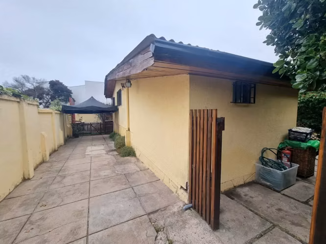 VENDE casa de 5D, sector residencial de Concón!!