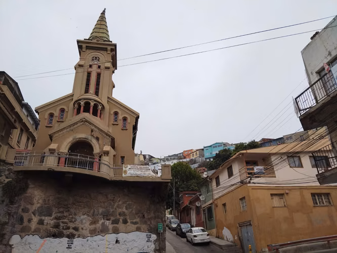 Se vende Casona  para remodelar o construir nuevo