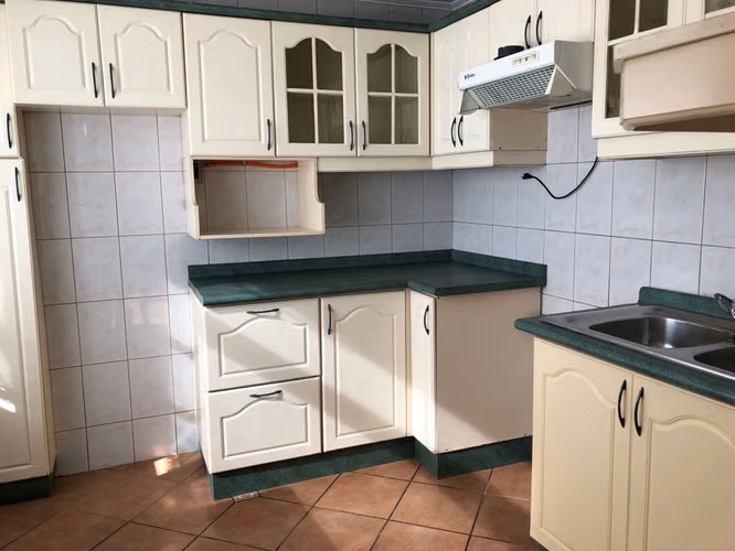Se vende casa en cerro  Bellavista - Imagen 9