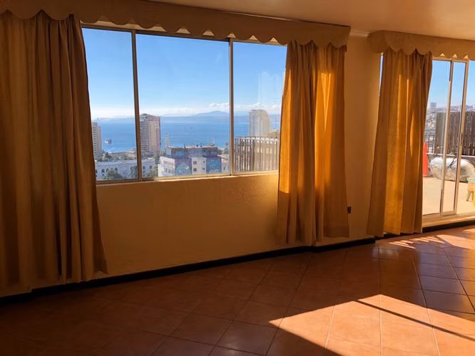 Se vende casa en cerro  Bellavista - Imagen 6