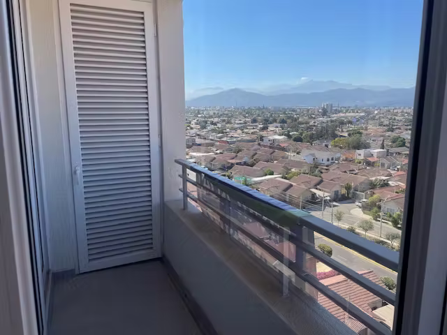 Arrienda departamento nuevo; excelente vista y ubi