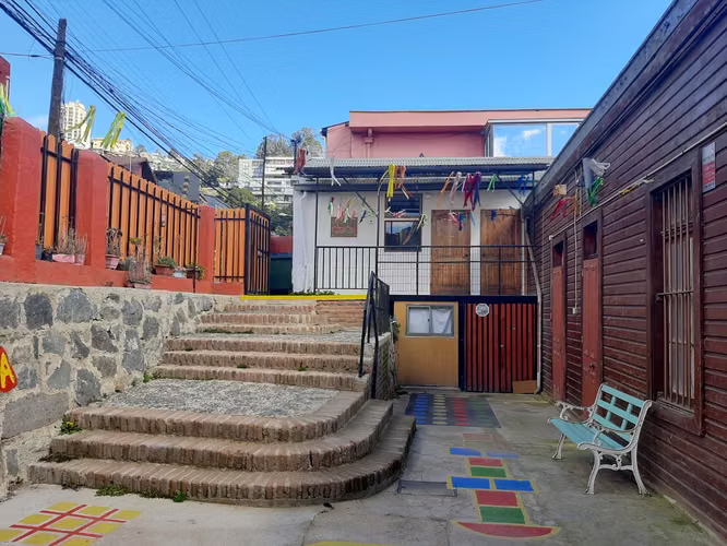 VENTA CASA 9HAB 9BA VALPARAÍSO - Imagen 2