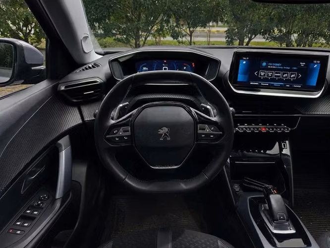 PEUGEOT 2008 ALLURE - 2021 | 2571