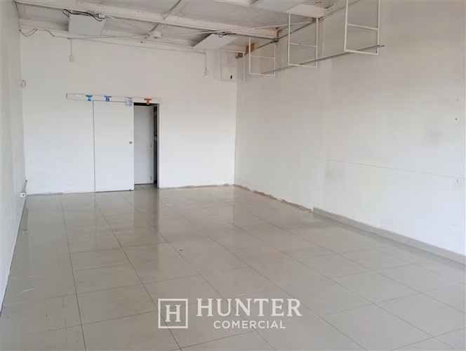 Local Comercial 55 M2 Stripcenter Chicureo, Colina