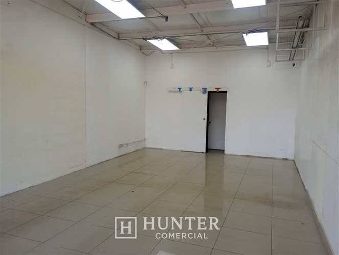 Local Comercial 55 M2 Stripcenter Chicureo, Colina