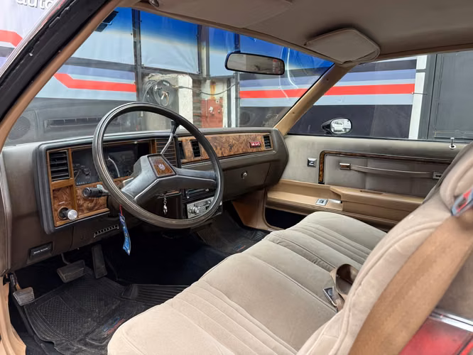 Chevrolet Monte Carlo V8 5.0 AUT