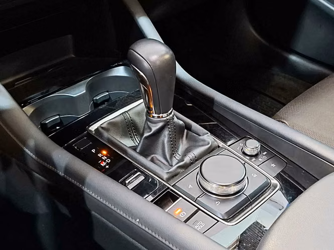 MAZDA 3 SPORT 2024