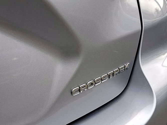 SUBARU CROSSTREK 2024
