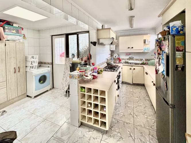 OPORTUNIDAD ÚNICA CASA EN VENTA PLAZA DE MAIPÚ