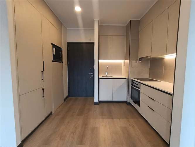A pasos del Metro Santa Ana. 2D2B estacionamiento y bodega. - Imagen 3