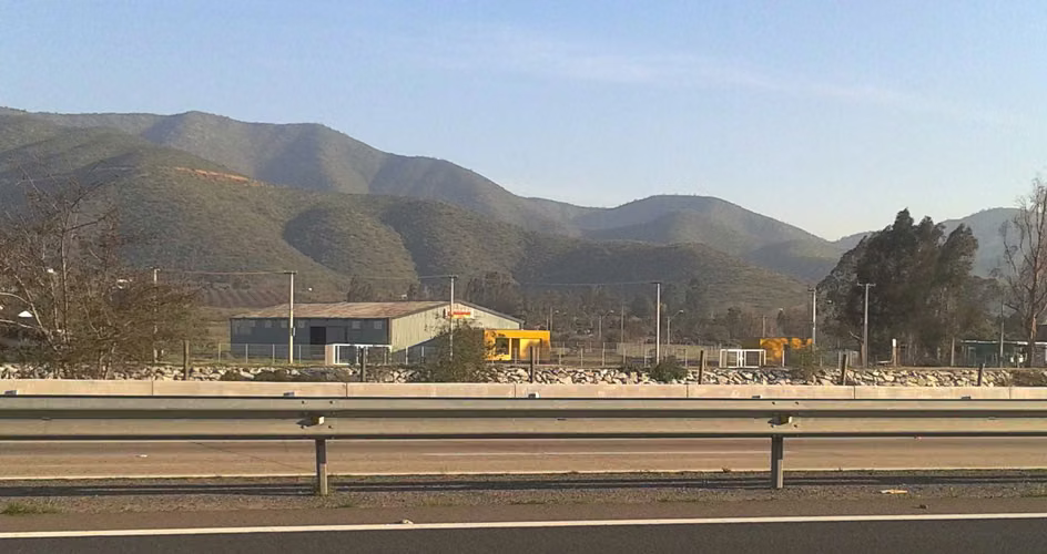 GALPON y GRAN TERRENO 1050 / 7850 mts2 (177565)