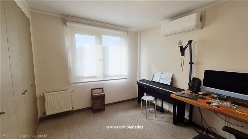 Casa en venta de 3 dorm 3 baños en Peñalolén