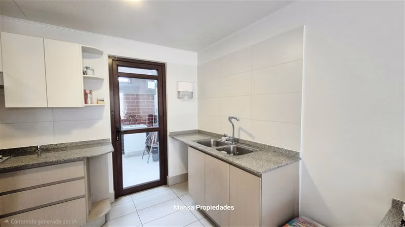 Casa en venta de 3 dorm 3 baños en Peñalolén