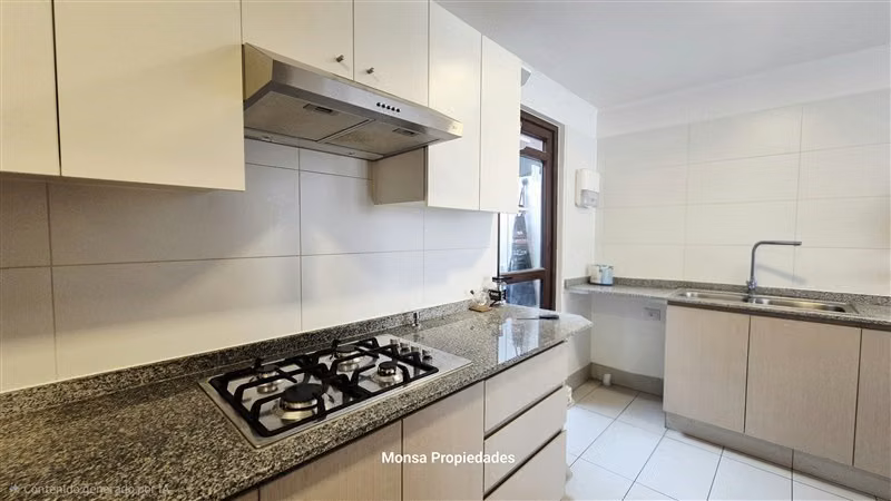 Casa en venta de 3 dorm 3 baños en Peñalolén