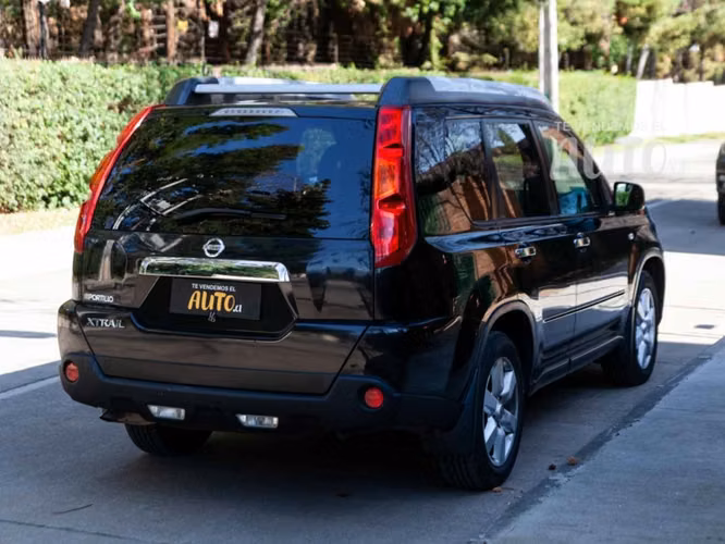 Nissan X-Trail 2.5 X 4Wd Cuero At 5P 2011