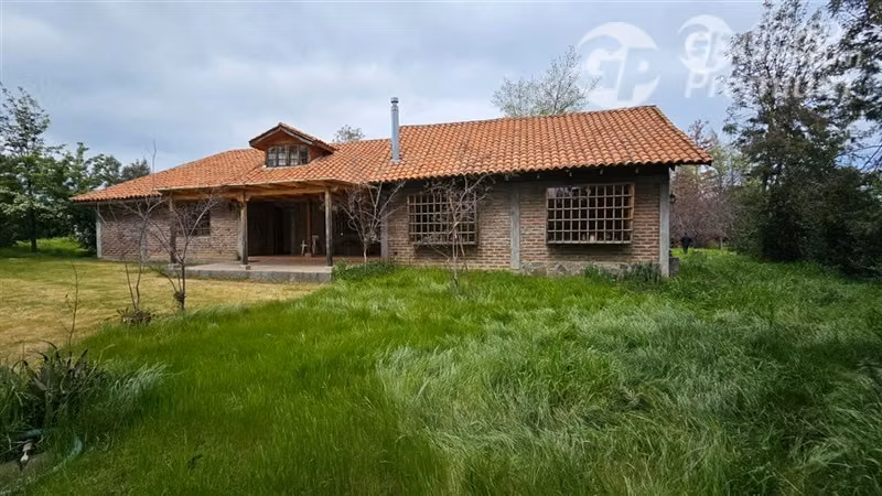 Casa en arriendo de 6 dormitorios san francisco de Mostazal