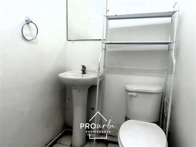 Local Comercial 30m en arriendo en Quillota.