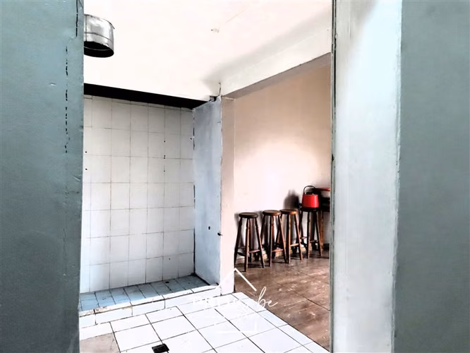 Local Comercial 30m en arriendo en Quillota.