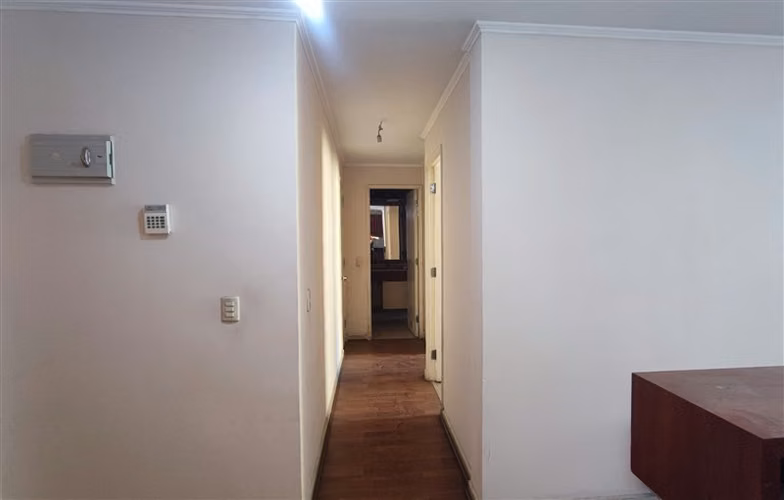 Amplio departamento 2D con Bodega Metro Santa Ana - Imagen 6