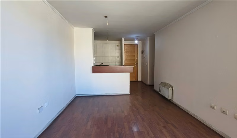 Amplio departamento 2D con Bodega Metro Santa Ana - Imagen 2