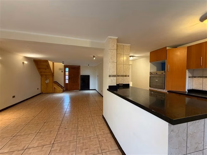 Casa en venta de 3 dorm. en Puente Alto