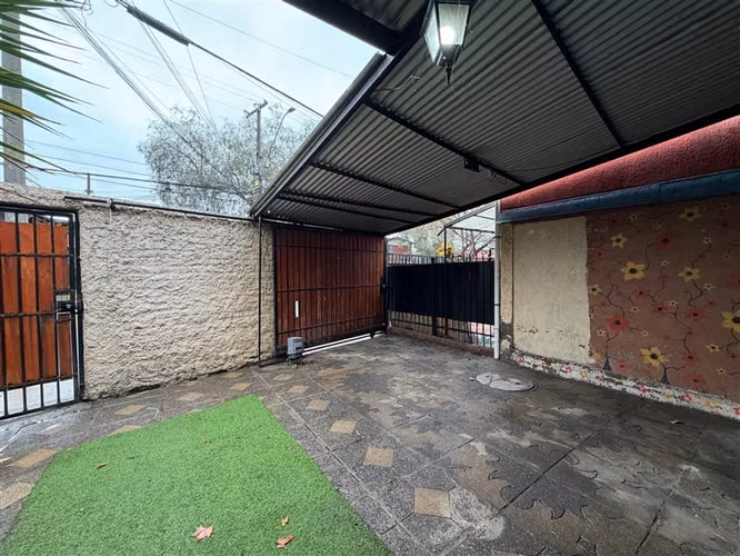 Casa en venta de 3 dorm. en Puente Alto