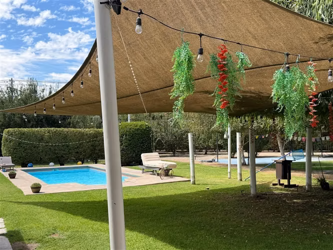 Casa en arriendo de 5 dorm. en Colina