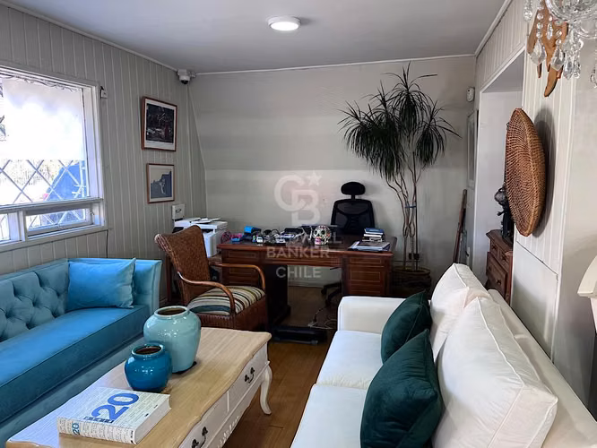 Casa en esquina para oficinas | Céntrica