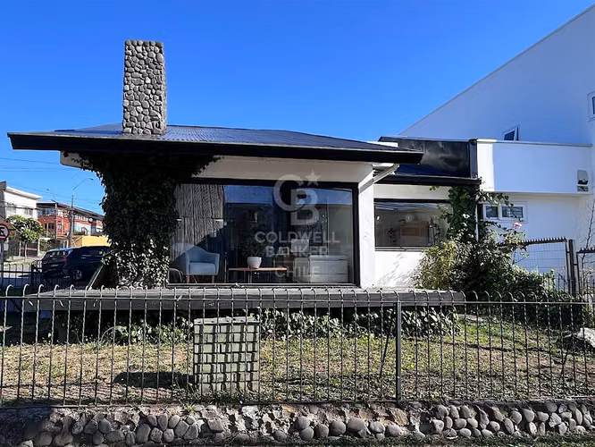 Casa en esquina para oficinas | Céntrica