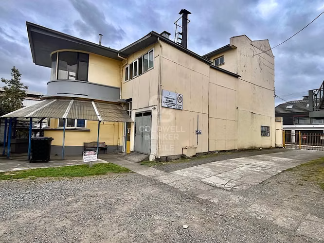 Céntrico Edificio Comercial  en Arriendo - Osorno - Imagen 17