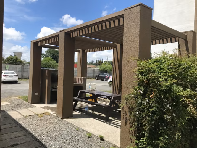 VENDO DPTO CONDOMINO LOS ENCINOS 2D 2B ESTACIONAMIENTO