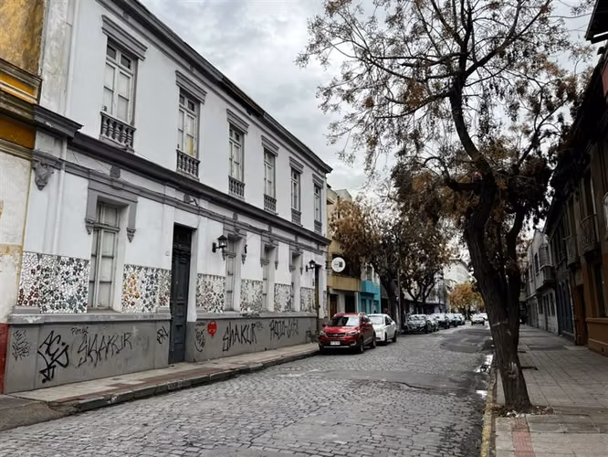 Hotel/Hostal Barrio Brasil, Santiago
